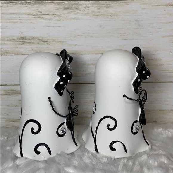 Cute Happy Halloween girl ghosts bow - Picture 2 of 5